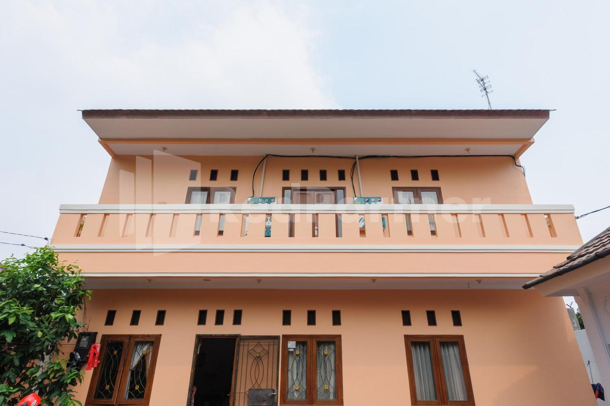 Pondok Cimanggu Syariah Mitra Reddoorz Bogor Luaran gambar