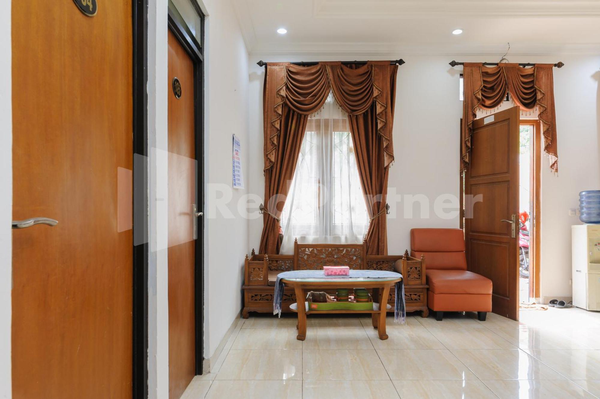 Pondok Cimanggu Syariah Mitra Reddoorz Bogor Luaran gambar